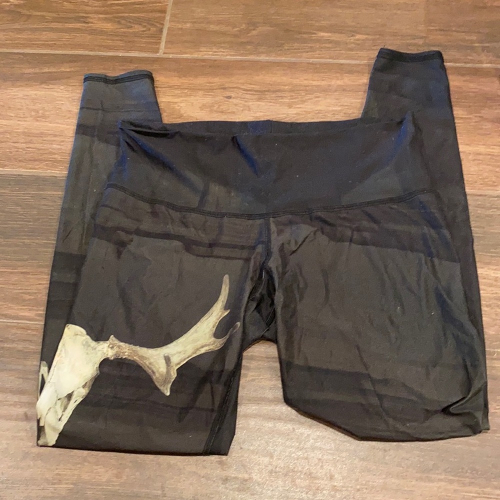 Teeki bull skull leggings Large